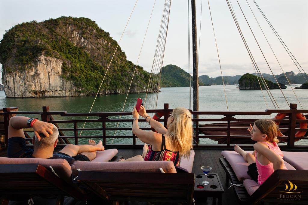 Pelican Classic Cruise Hạ Long Exterior foto