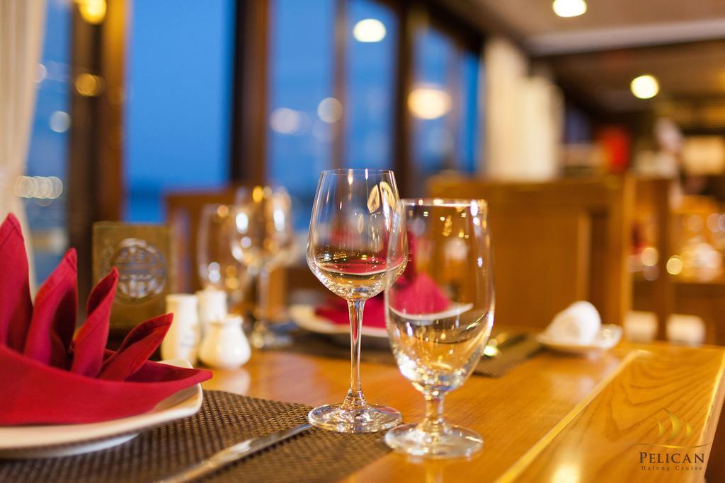 Pelican Classic Cruise Hạ Long Exterior foto