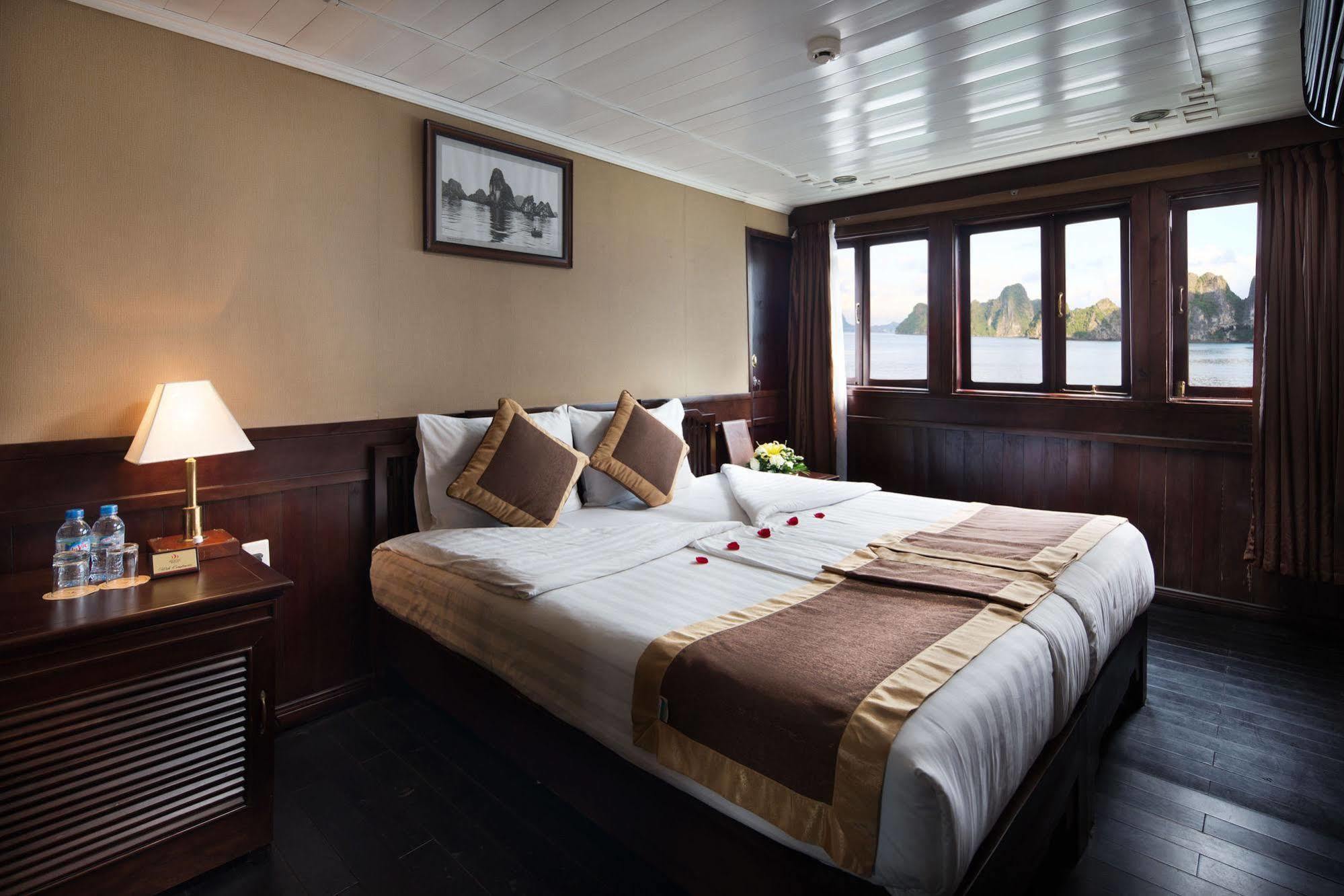Pelican Classic Cruise Hạ Long Exterior foto