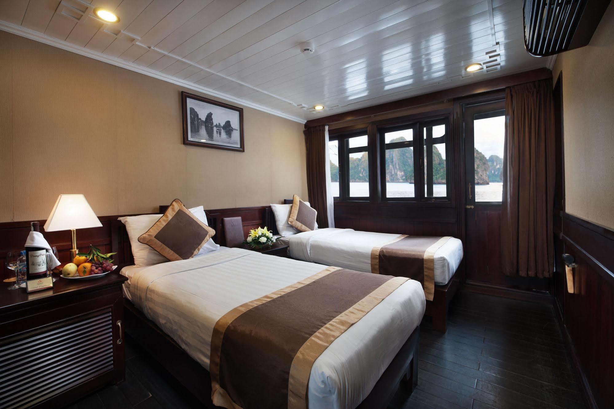 Pelican Classic Cruise Hạ Long Exterior foto
